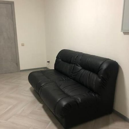 Apartment On Zarwanska Street Kamianets-Podilskyi Exterior foto